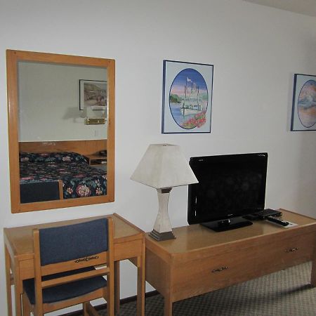 Airport Chalet Whitehorse Exteriér fotografie