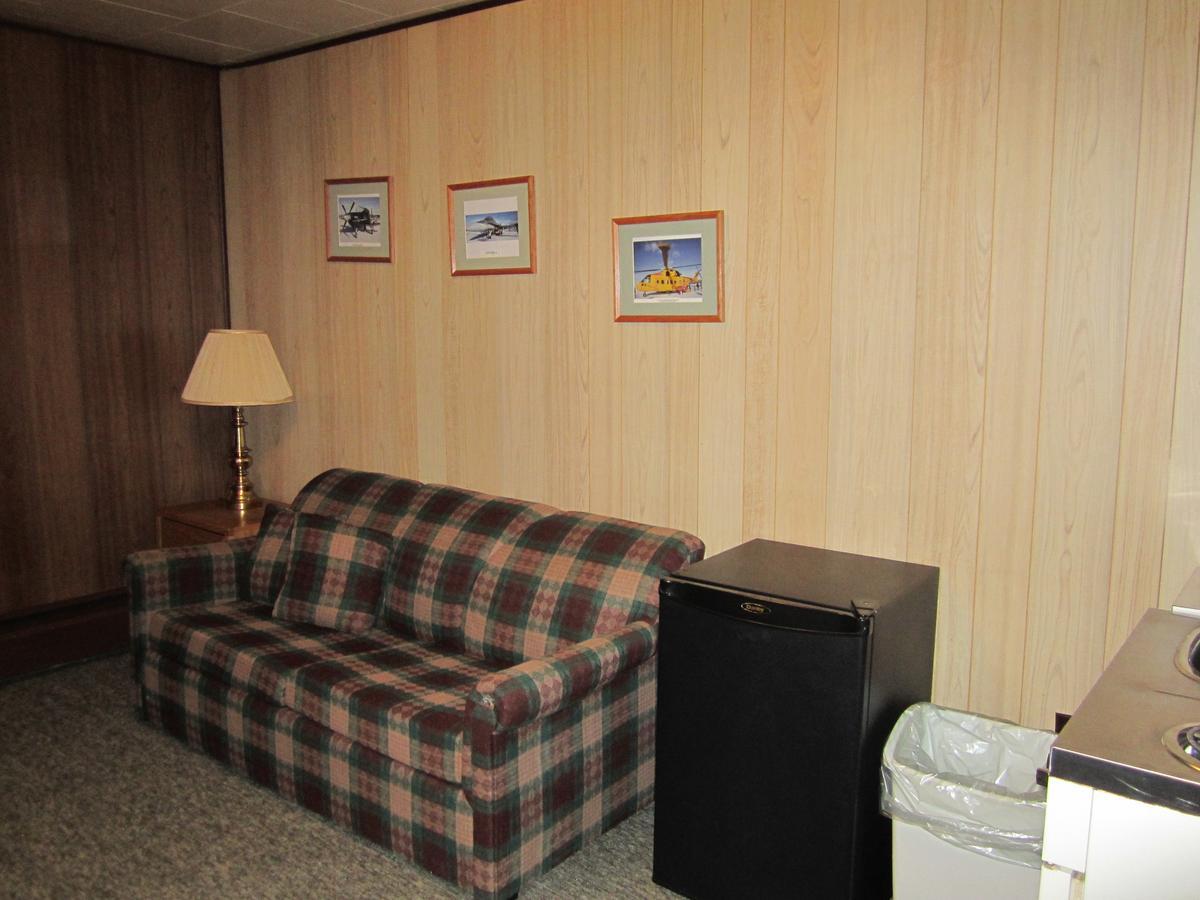 Airport Chalet Whitehorse Exteriér fotografie