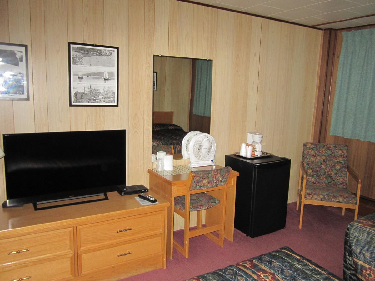 Airport Chalet Whitehorse Exteriér fotografie